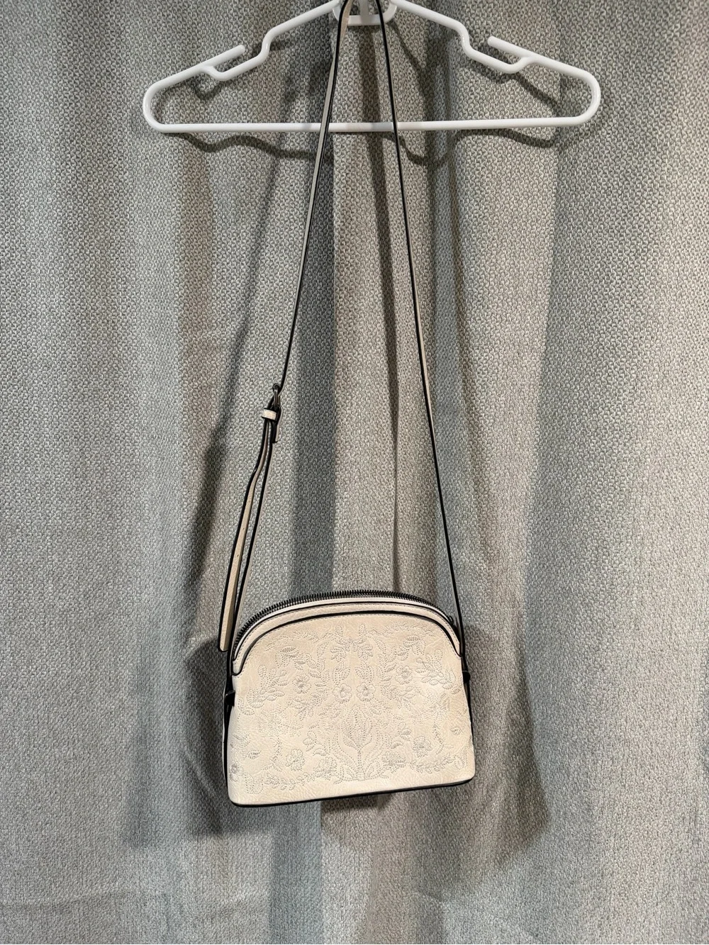 Elegant Cream Floral Embossed Crossbody Bag